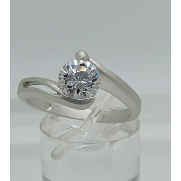 1.5CT Vintage White Gold EP Band Satin Brushed Finish Solitaire Ring Size 9 - Picture 1 of 8